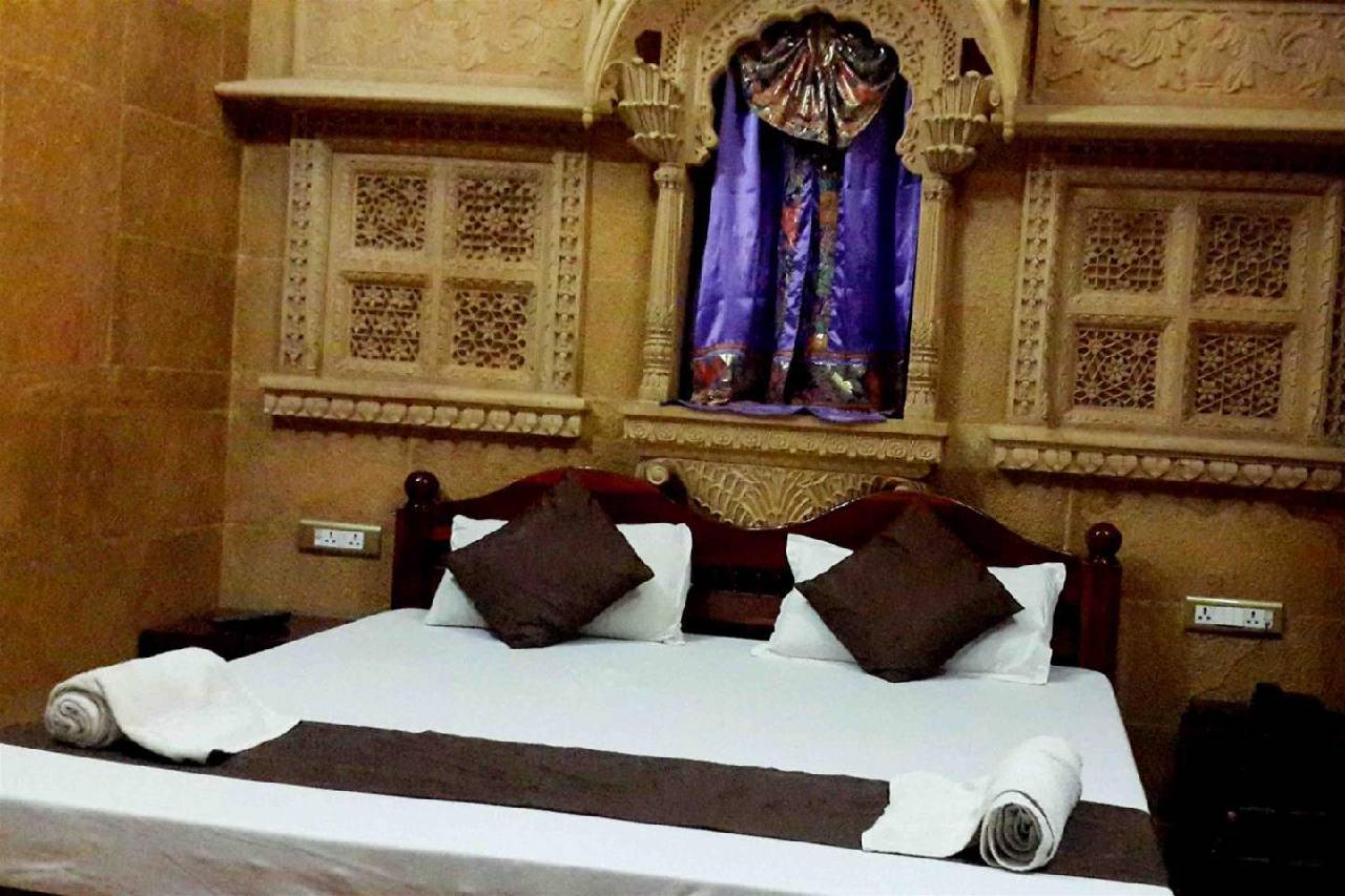 Hotel Suman Palace 