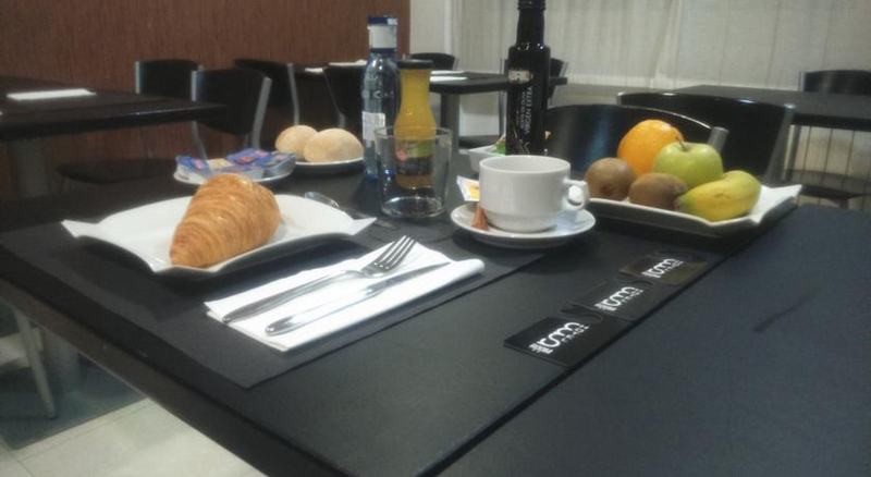 Room Hotel Restaurant