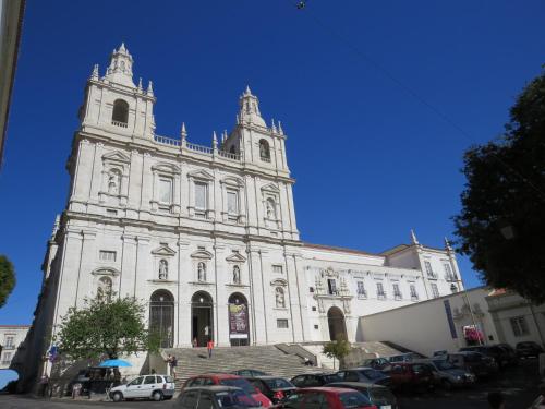 Lisbon Village Apartments Sao Vicente (لیسبون ویلاج آپارتمنتس ساو ویسنت) 