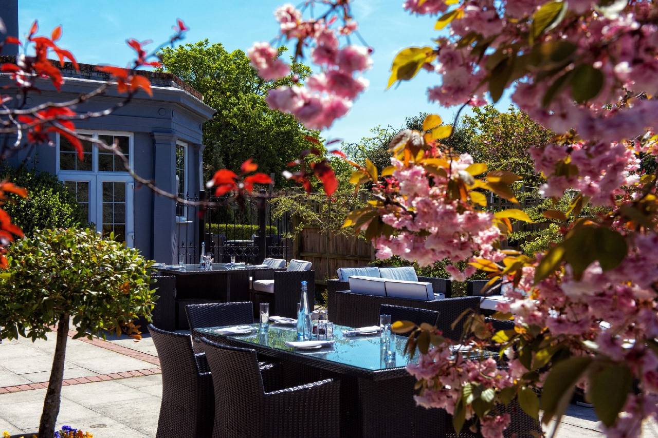 Balmer Lawn Hotel 