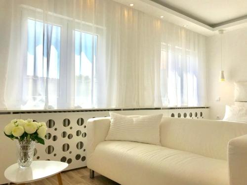 White Pearl (وایت پرل) 