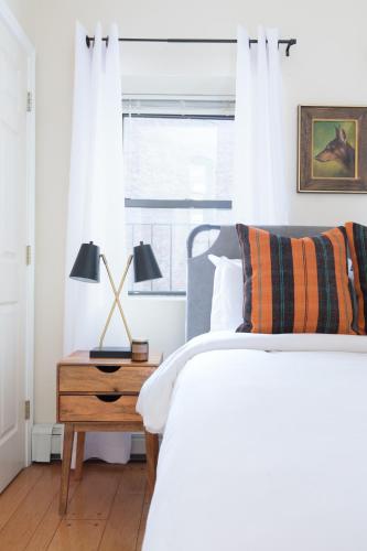 Sophisticated Financial District Suites By Sonder 