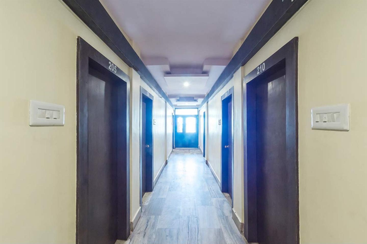 Hotel Roopali 