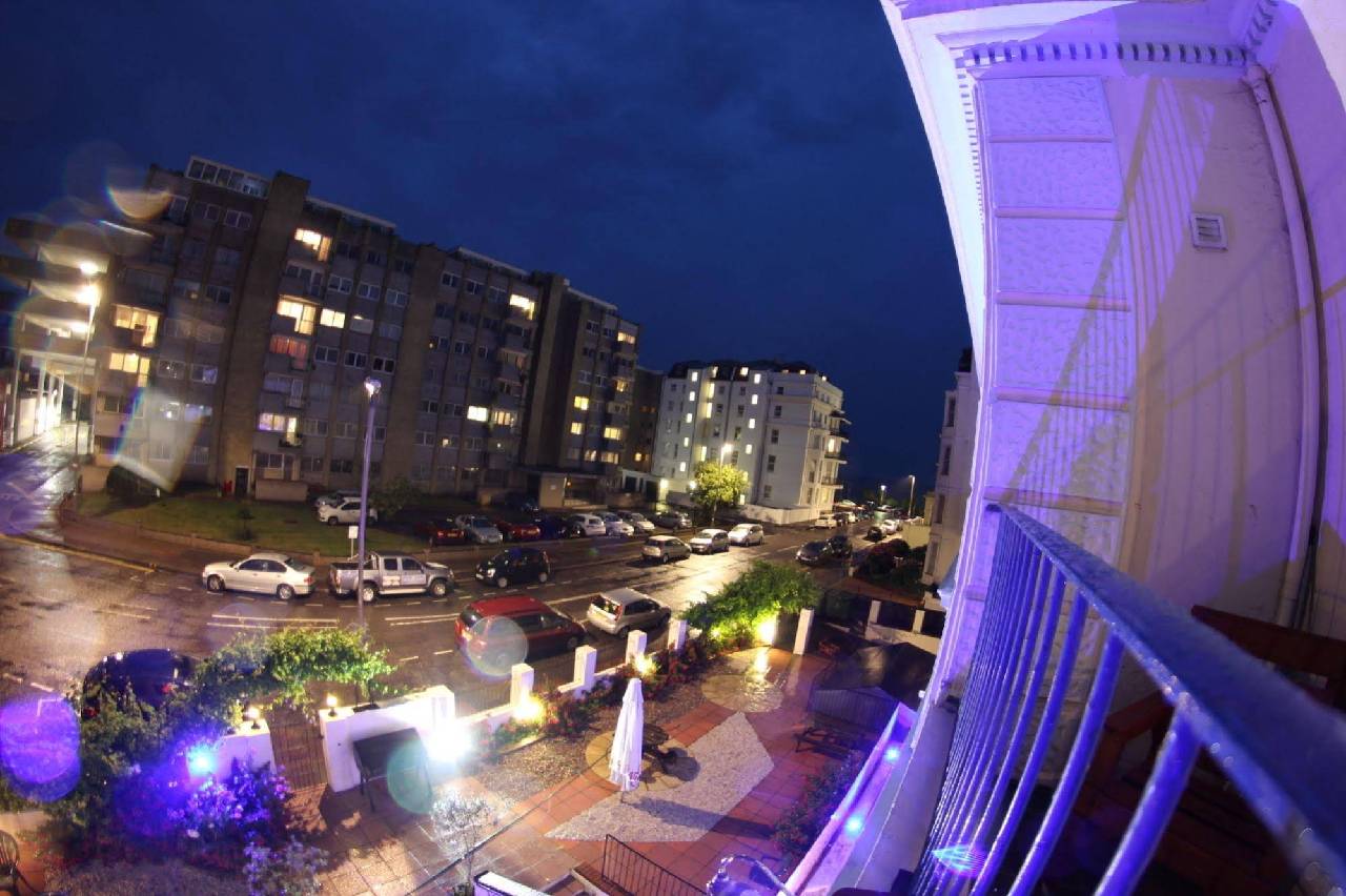 Vernon Guesthouse (ورنون گست هاوس) 