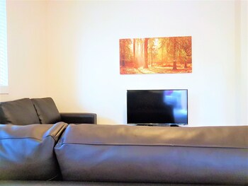 Mk City Centre Serviced Apartment Living Area