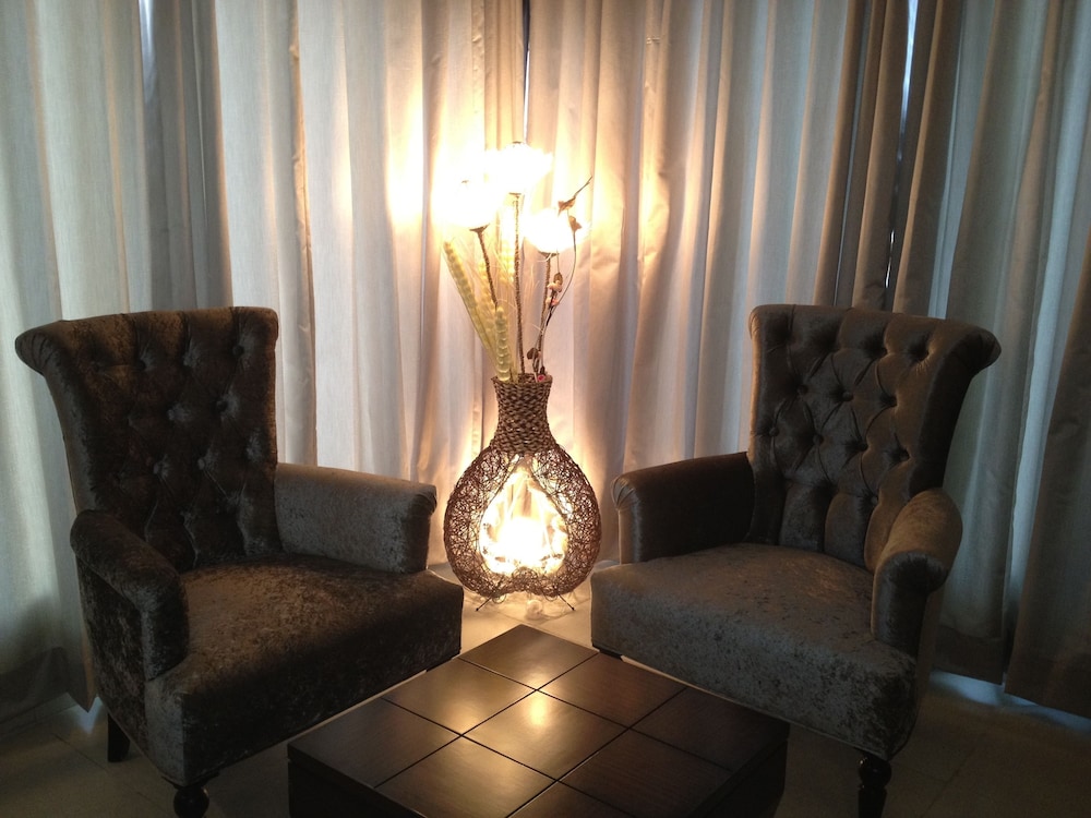 Iris Resort And Spa Guestroom