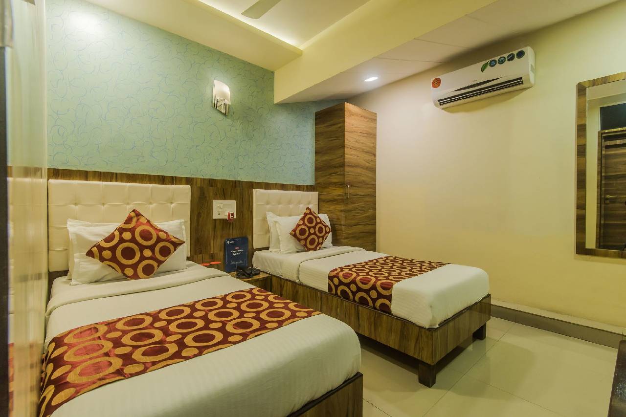 Oyo 9983 Hotel Golden Park 