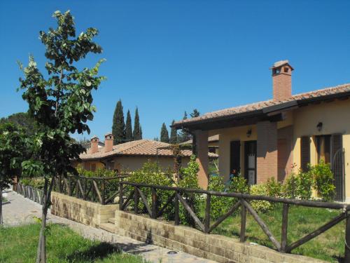 Holiday Home Iris 3 (هالیدی هوم ایریس ۳) 