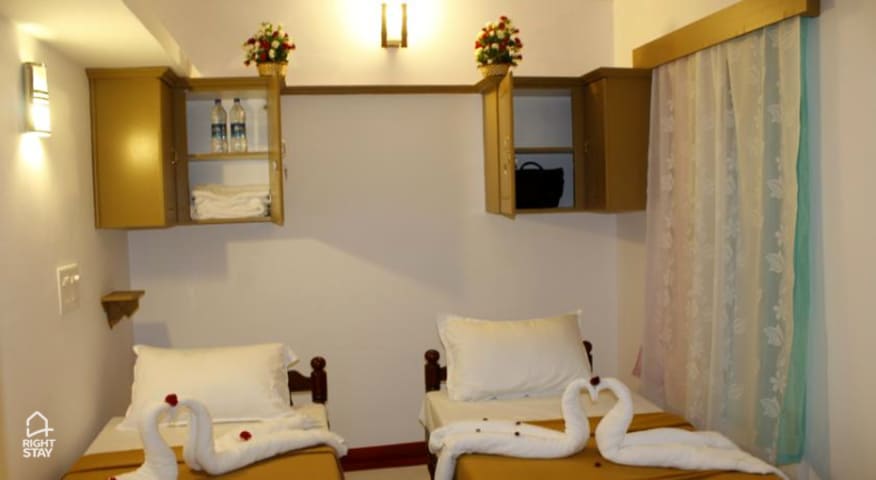 Marari Edens Sea View House 