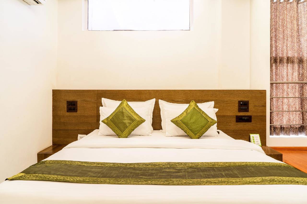 Treebo House Khas 