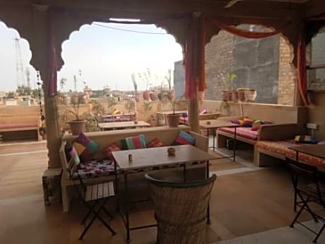 Hotel Pol Haveli 