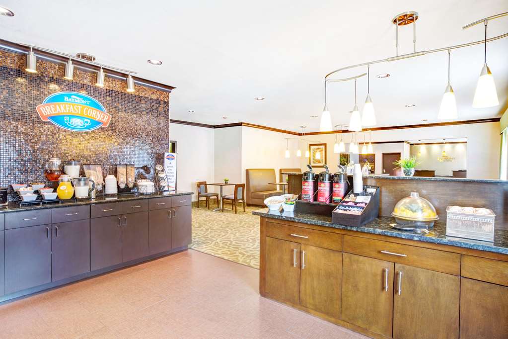 Baymont Inn And Suites Dallas Love Field Property amenity