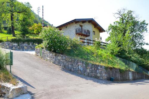 Bed And Breakfast Montino (بد اند بریكفاست مونتینو) 