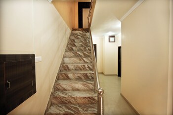 Oyo Rooms 102 Amritsar Railway Station Staircase