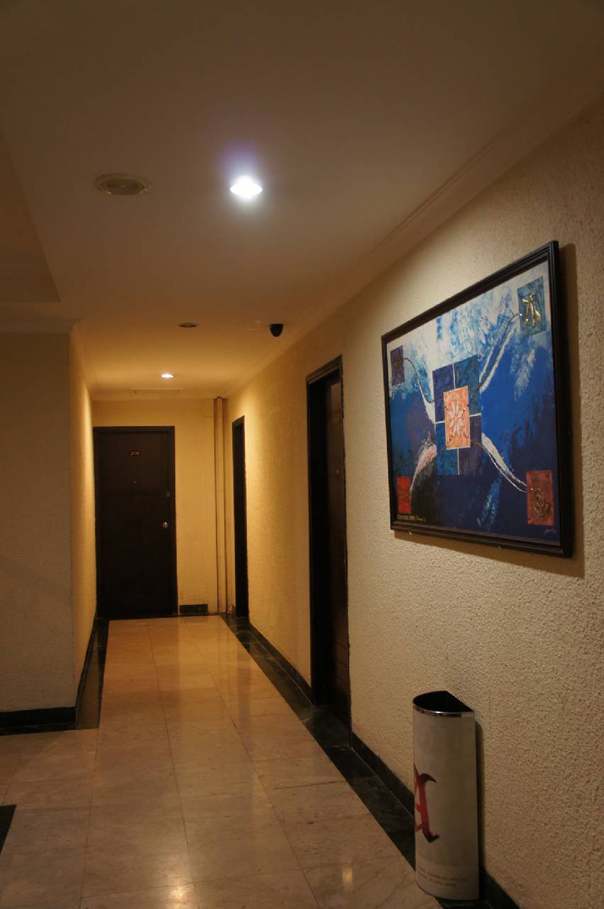 Sky View Hotel (اسکای ویو هتل) 