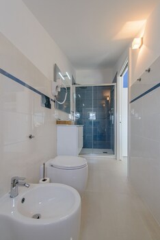 B&b Vistamare Suite Bathroom