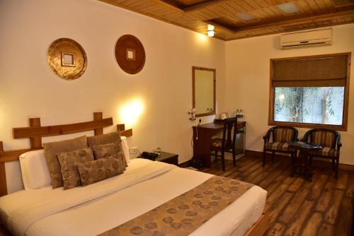 Jungle Leela Resort 