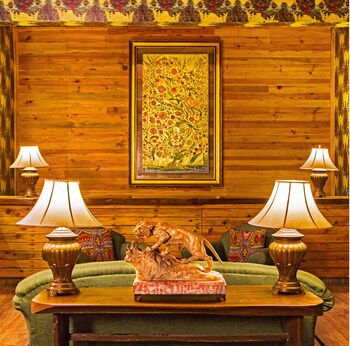 Corbett Riverside Resort Interior Detail