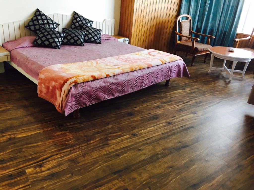 Hotel Barog Heights 