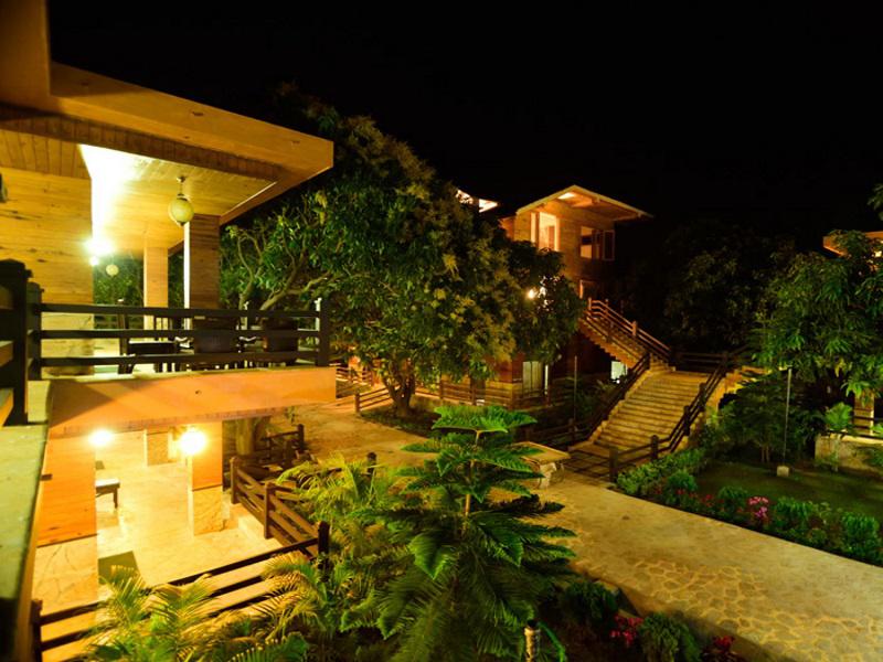 Tuskars Resort Corbett 