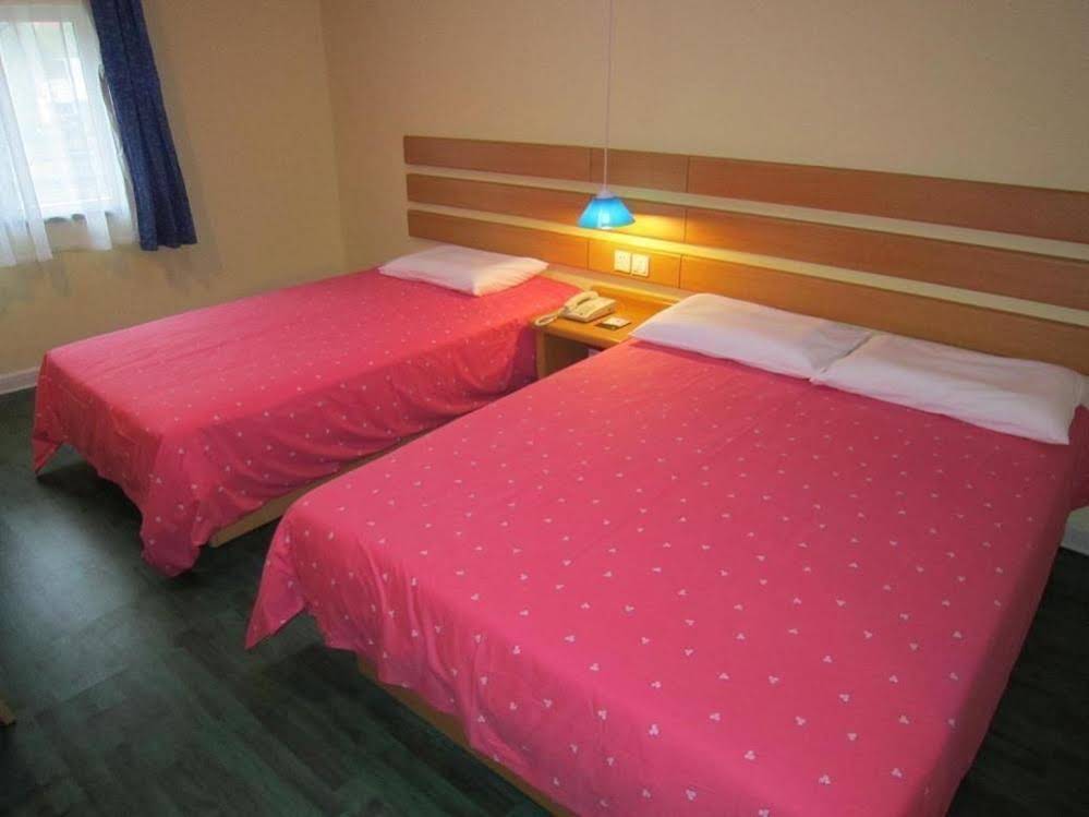 Home Inn (هوم این) 