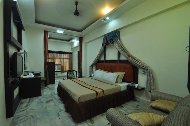 Hotel Yadu Residency 
