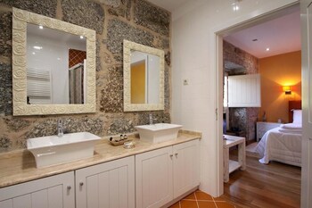 Devesa Do Cávado Bathroom