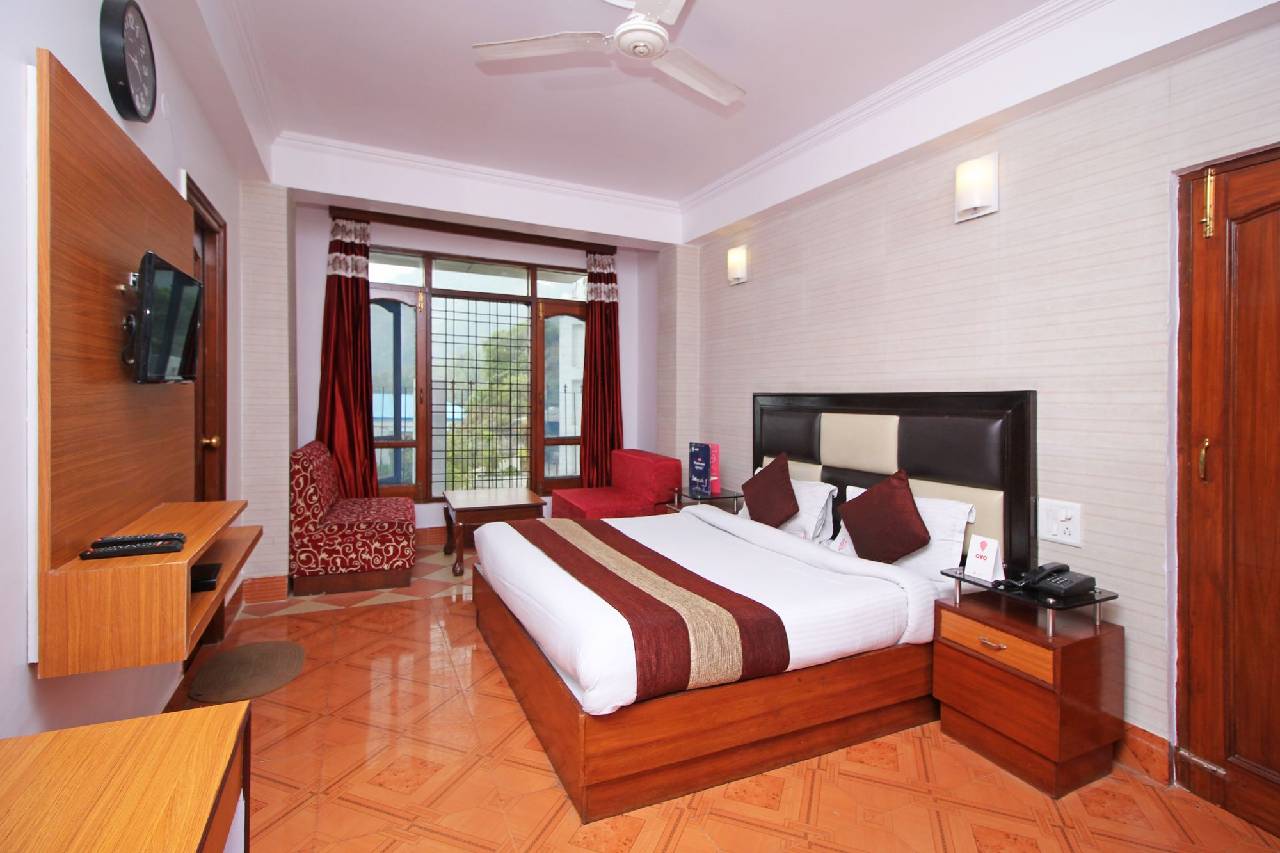 Oyo 3899 Paradise Continental 