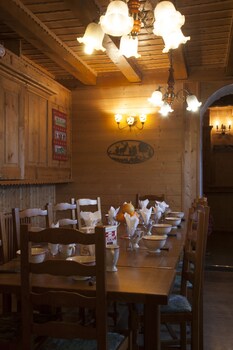 La Ferme D'eugenie In-Room Dining
