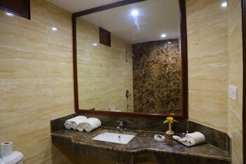 Magsons Resorts Bathroom