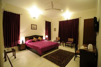 Hotel Gitanjali By Expand Guestroom