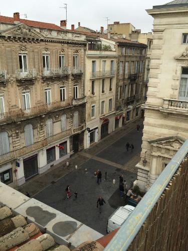 Sous Les Toits De Montpellier 