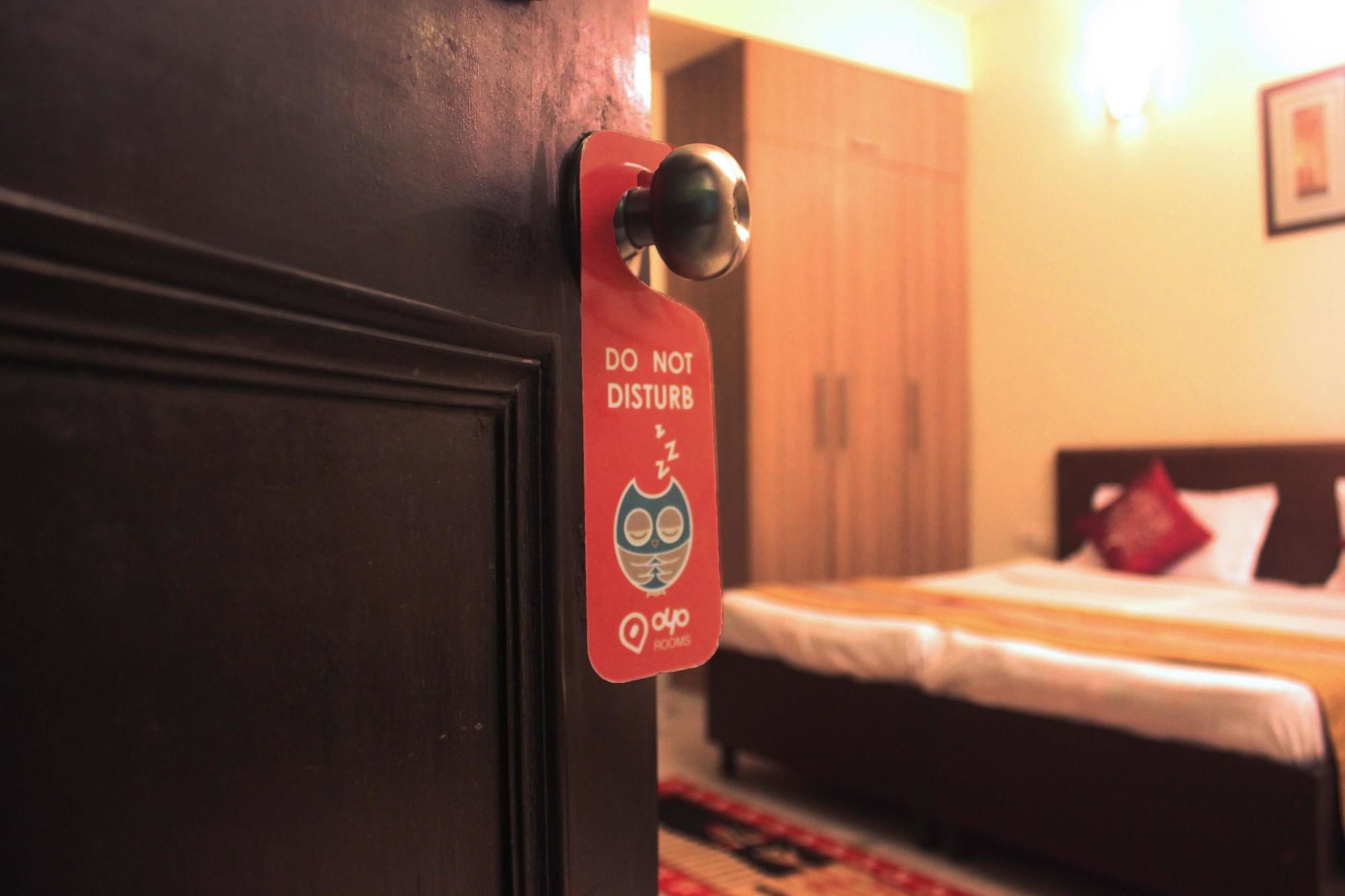 Oyo Rooms Near Paras Hospital (اویو رومز نییر پاراس هوسپیتال) 