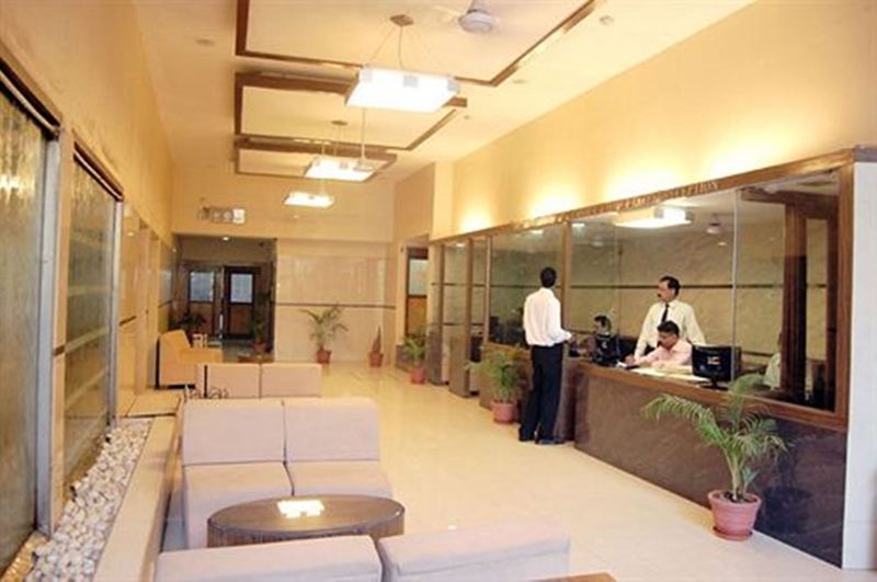 Sukh Hotel Juhu Lobby