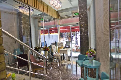 Arsima Home Hotel 