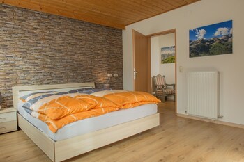 Alpenappartements Guestroom