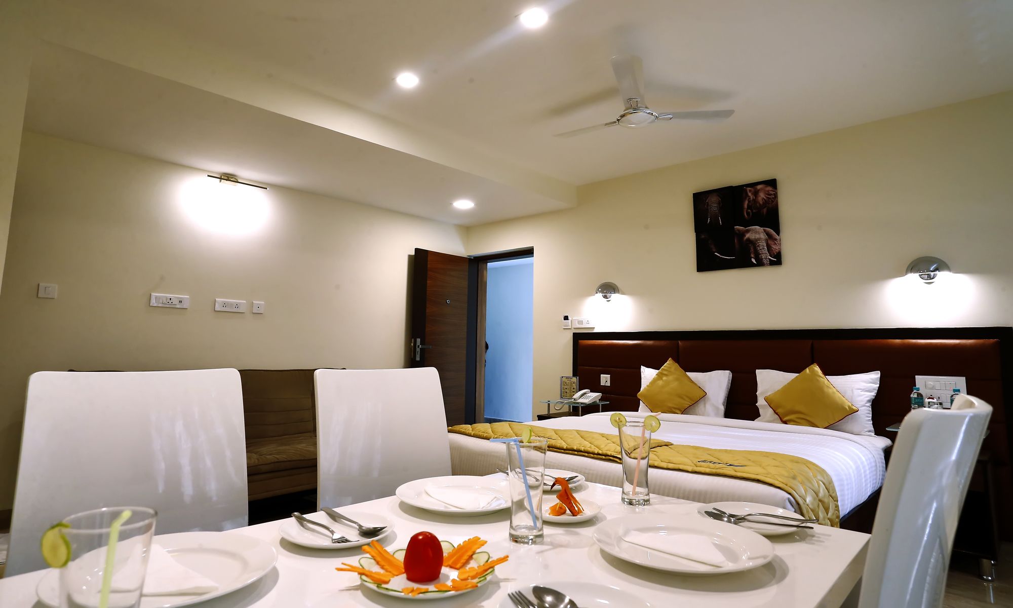 Breeze Suites 