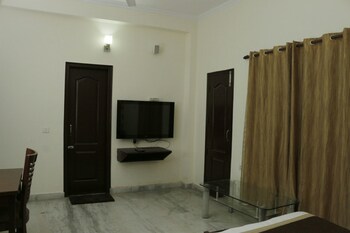 Hotel The Orion Gopal Bhawan In-Room Amenity