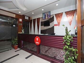 Oyo 11061 Hotel Awesome Reception
