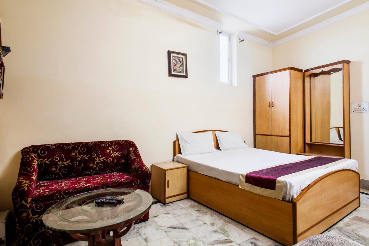 Muskan Hotel 