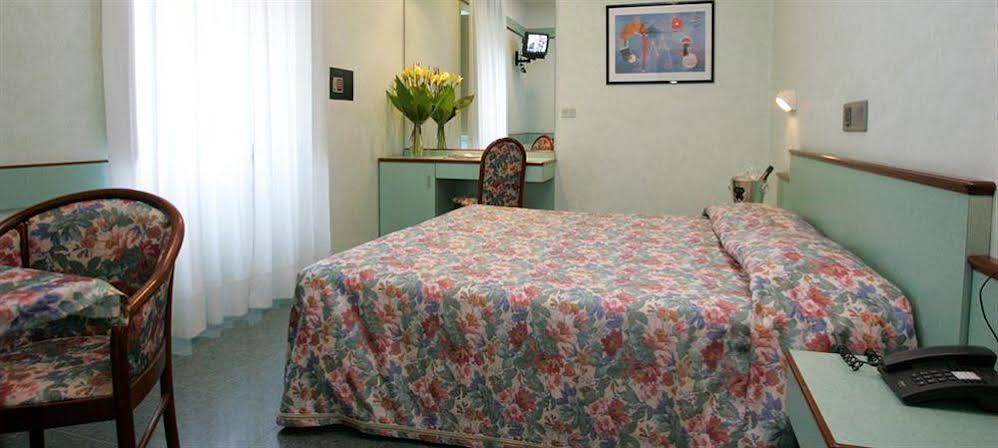 Le Petit Hotel 