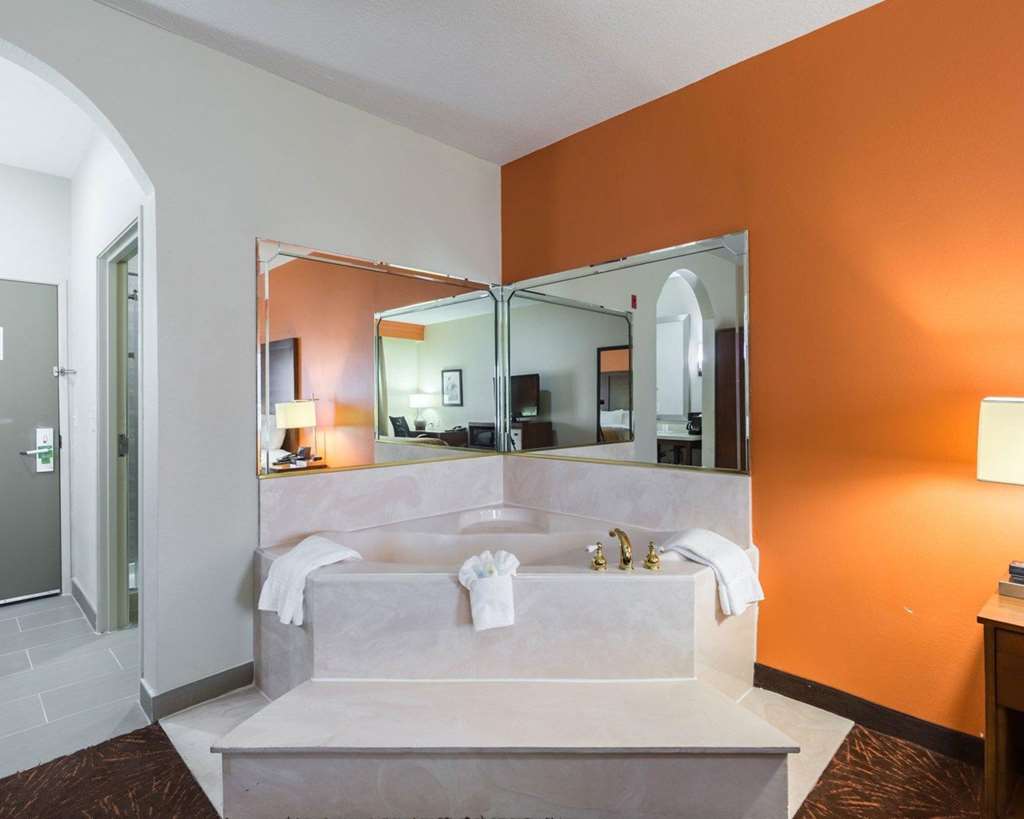 Comfort Inn East 