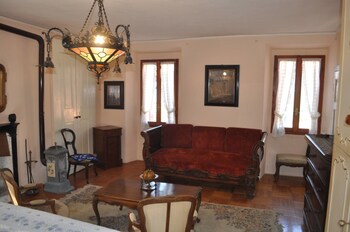 B&b Ulpalazz Executive Lounge