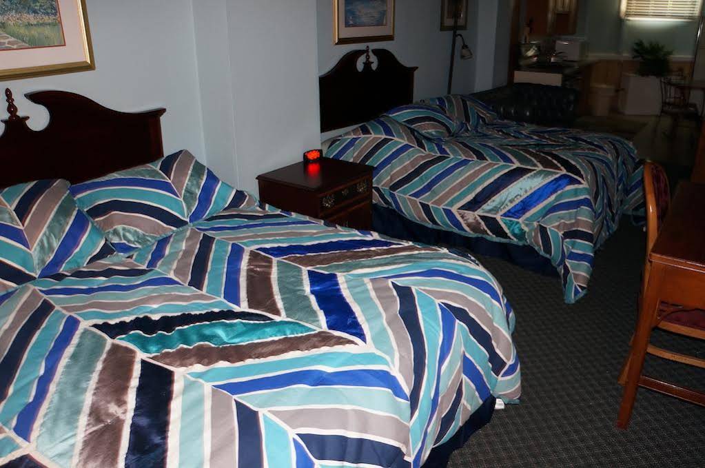 463 Beacon Street Guest House 