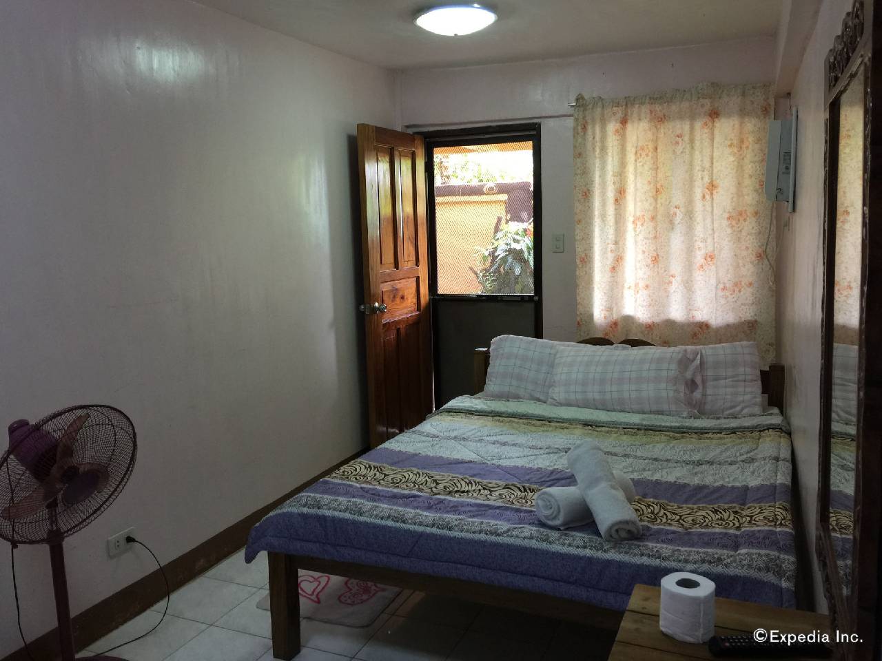 Coron Sunrise Pension House 