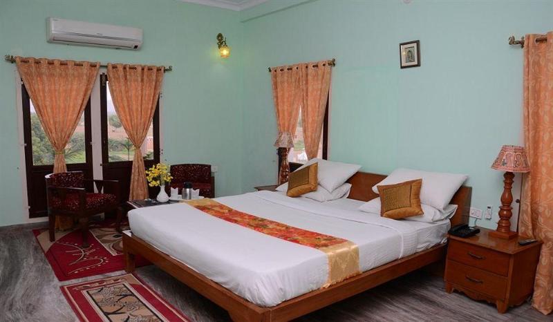 Hotel Satyam Palace General view