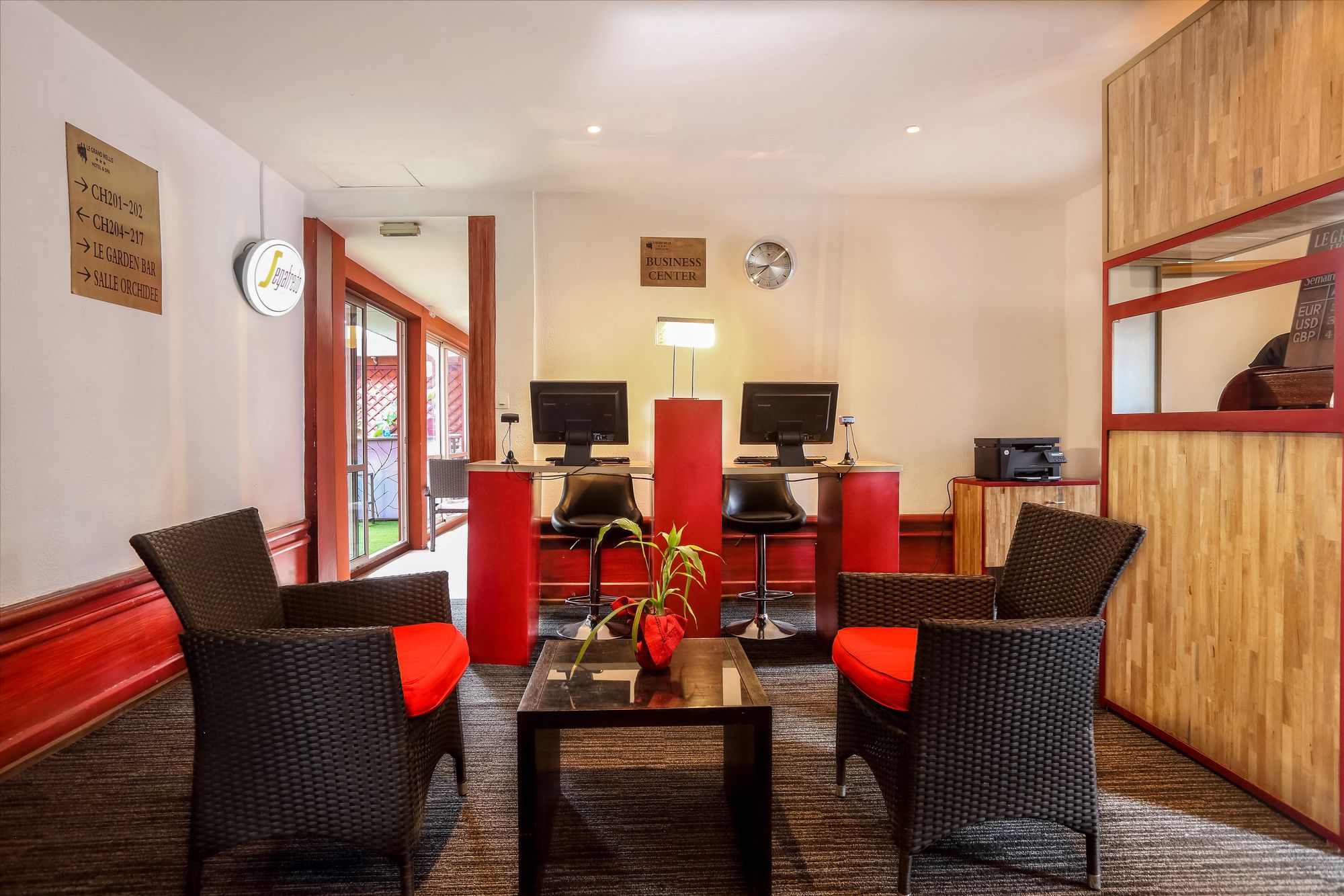 Le Grand Mellis Hôtel & Spa (ل گرند ملیس هôتل و اسپا) 