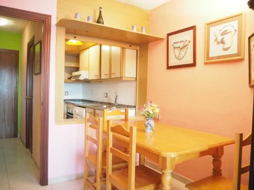 Ref. 213. Apart. Beatriz (رف. ۲۱۳. آپارت. بیتریز) 