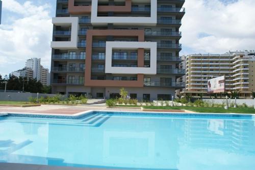 Apartamentos Turisticos Rocha Tower 8 (آپارتامنتوس توریستیكوس روچا تاور ۸) 