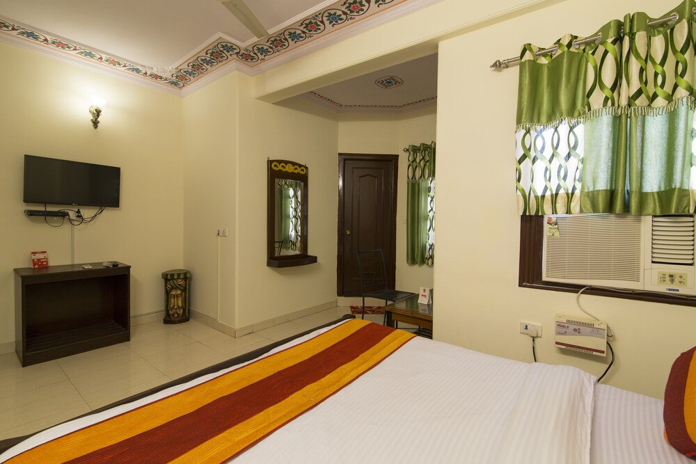Oyo 2262 Hotel Heritage Inn Guestroom